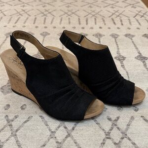 Life Stride Women’s Harriet Peep Toe Sling Back Cork Wedge